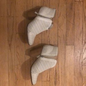 Rag & Bone laser-cut white boot 41 (fits like 10)